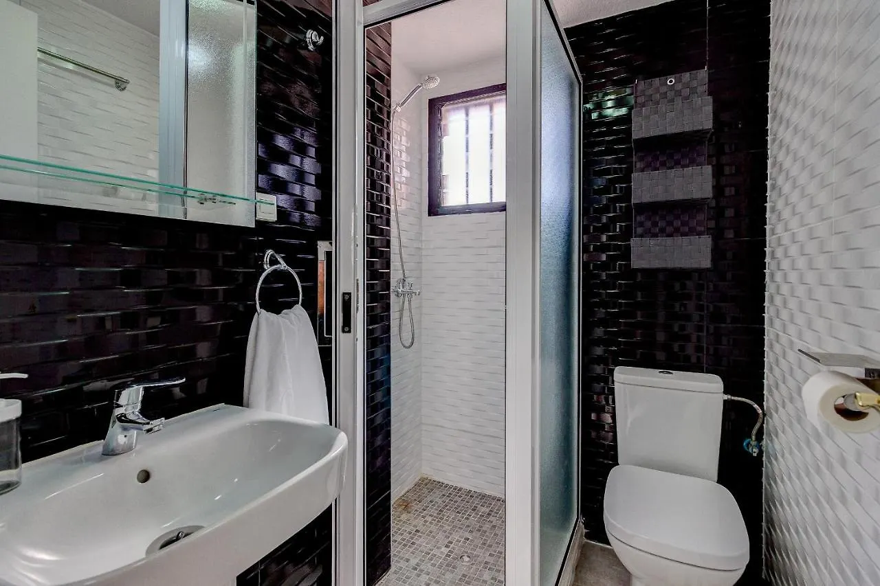 Axe Acoro Palmeras Del Sur By Paramount Holidays Costa Adeje  Costa Adeje (Tenerife)
